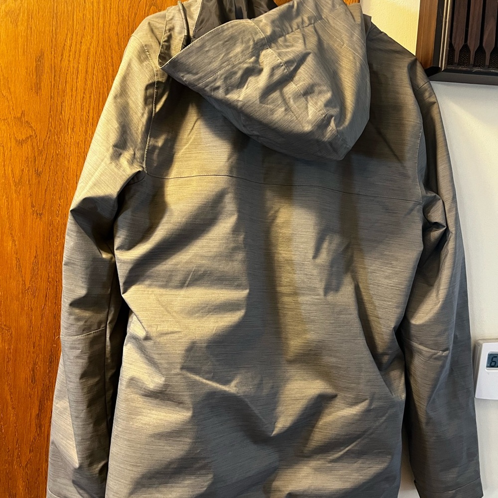 DC Gray Ski Snow Jacket Hooded Weather-Resistant